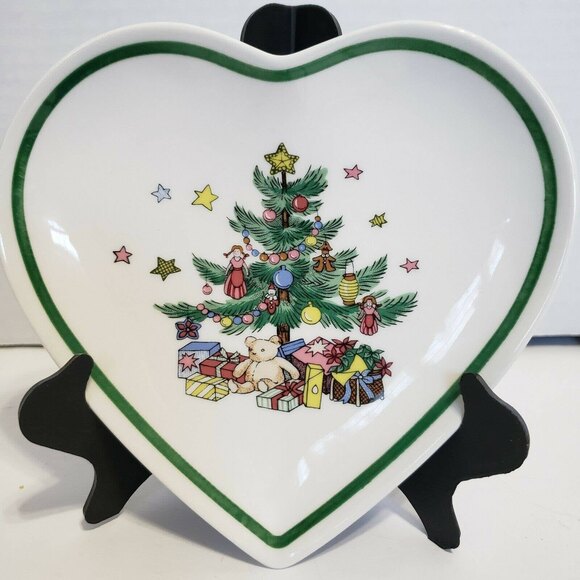 Nikko Christmas Heart Shaped Candy Dish Ceramic Tableware 6.5 inches - Picture 1 of 8